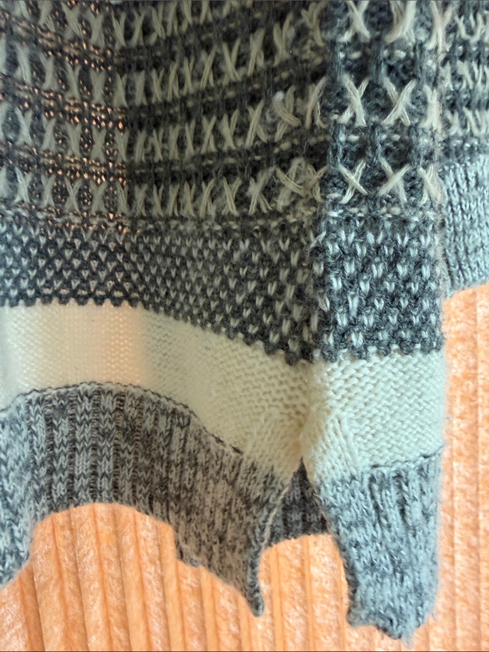 Let’s & Me Cozy Hooded Open-Front Sweater Cardigan in Cream and Gray size M - Picture 8 of 10